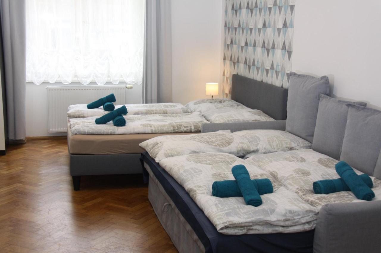 Central Prague Wenceslas Square Apartments Екстериор снимка